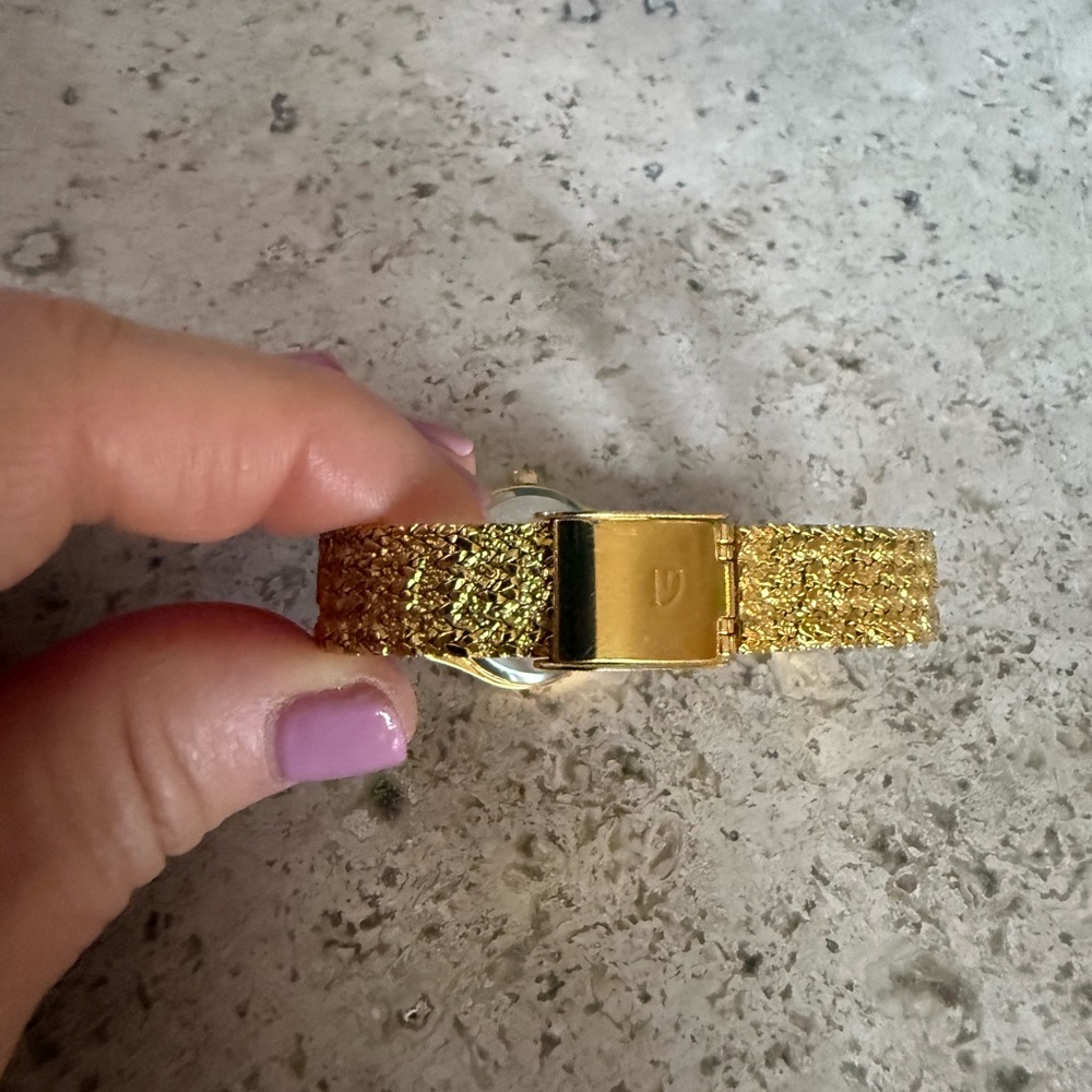 Women’s Gold Gruen Watch - Picture 7 of 13